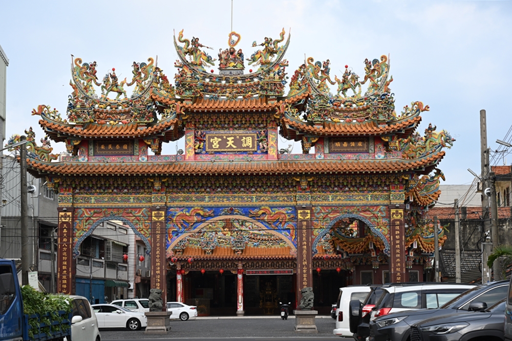 雲林一日遊。椬梧聚落散策、椬梧映月塘、湖口飯吃、水林小黑農 採毛豆、炒黑豆！