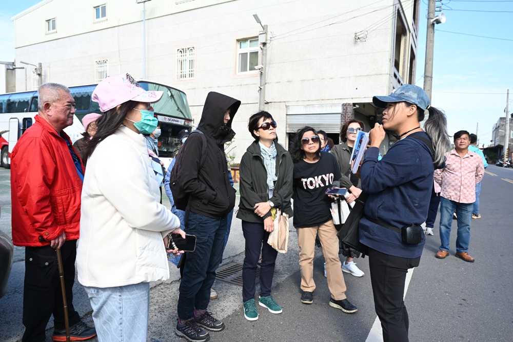 雲林一日遊。椬梧聚落散策、椬梧映月塘、湖口飯吃、水林小黑農 採毛豆、炒黑豆！