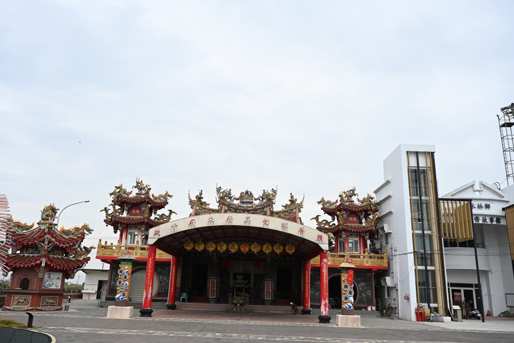 雲林一日遊。椬梧聚落散策、椬梧映月塘、湖口飯吃、水林小黑農 採毛豆、炒黑豆！