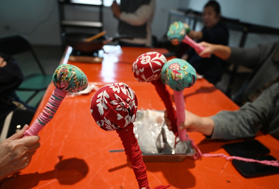 雲林一日遊。椬梧聚落散策、椬梧映月塘、湖口飯吃、水林小黑農 採毛豆、炒黑豆！