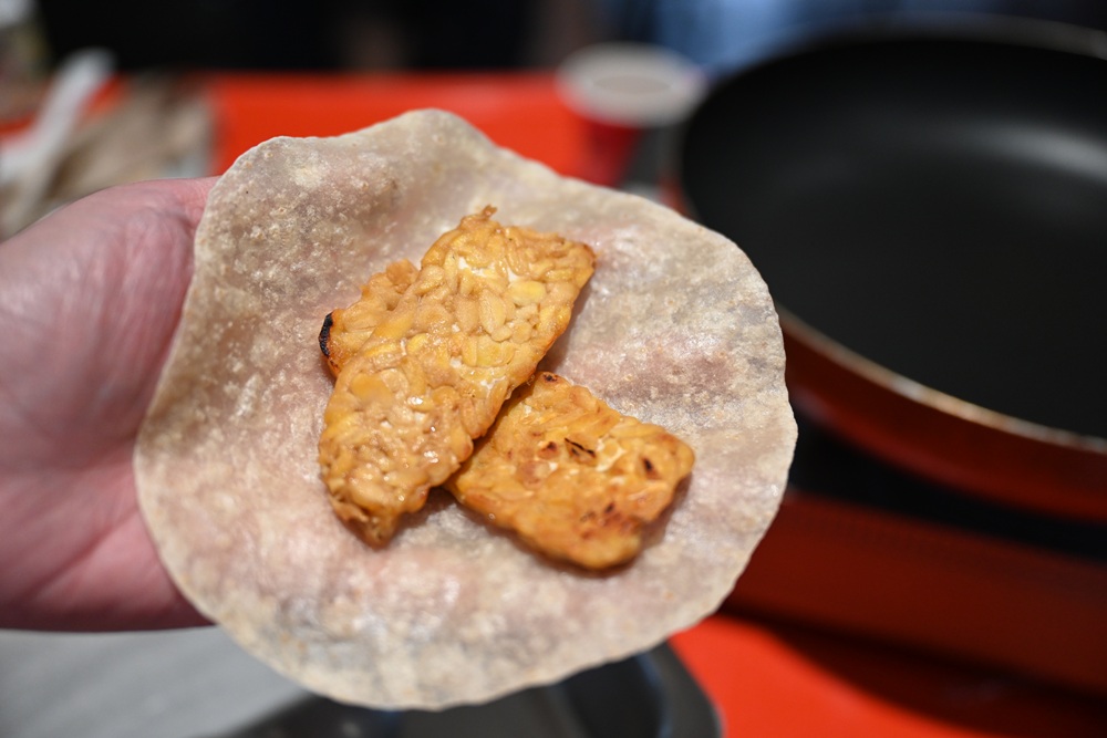 雲林一日遊。椬梧聚落散策、椬梧映月塘、湖口飯吃、水林小黑農 採毛豆、炒黑豆！