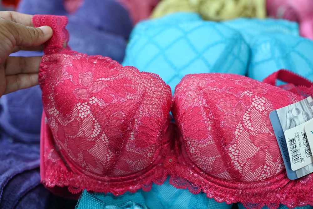 2025 SWEAR 思薇爾內衣廠拍｜台中南屯超殺優惠！無鋼圈無痕、軟鋼圈、運動內衣、調整型、機能內衣、撩波系列、涼感系列、超大尺碼內衣 全面下殺最低價！