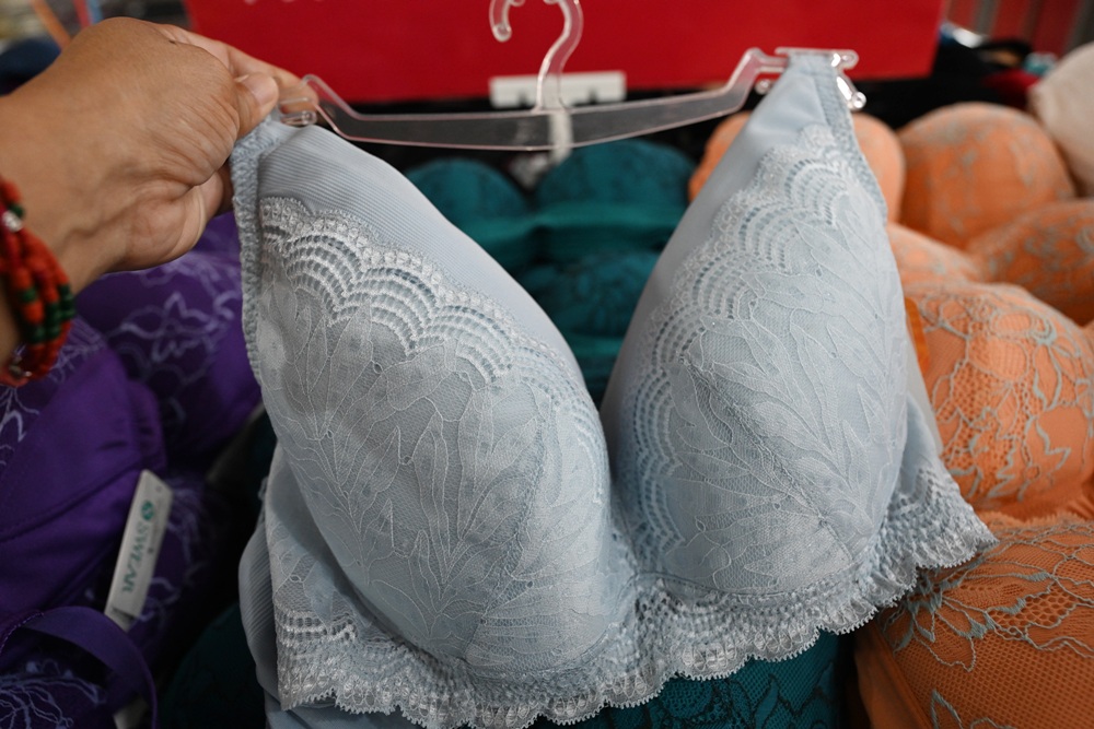 2025 SWEAR 思薇爾內衣廠拍｜台中南屯超殺優惠！無鋼圈無痕、軟鋼圈、運動內衣、調整型、機能內衣、撩波系列、涼感系列、超大尺碼內衣 全面下殺最低價！