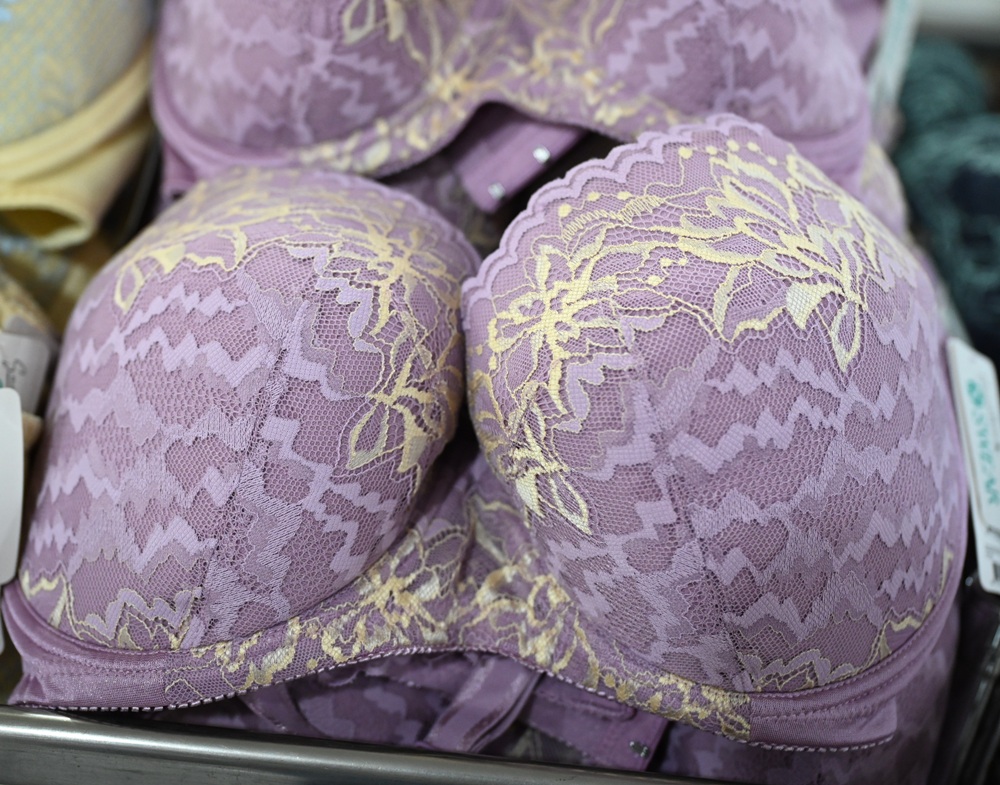 2025 SWEAR 思薇爾內衣廠拍｜台中南屯超殺優惠！無鋼圈無痕、軟鋼圈、運動內衣、調整型、機能內衣、撩波系列、涼感系列、超大尺碼內衣 全面下殺最低價！