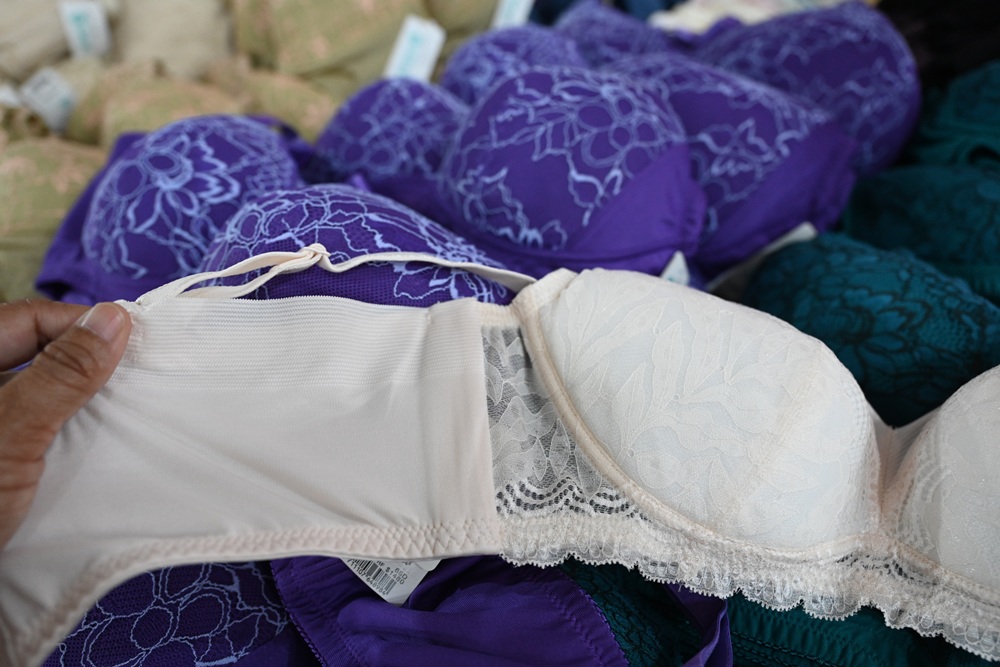 2025 SWEAR 思薇爾內衣廠拍｜台中南屯超殺優惠！無鋼圈無痕、軟鋼圈、運動內衣、調整型、機能內衣、撩波系列、涼感系列、超大尺碼內衣 全面下殺最低價！