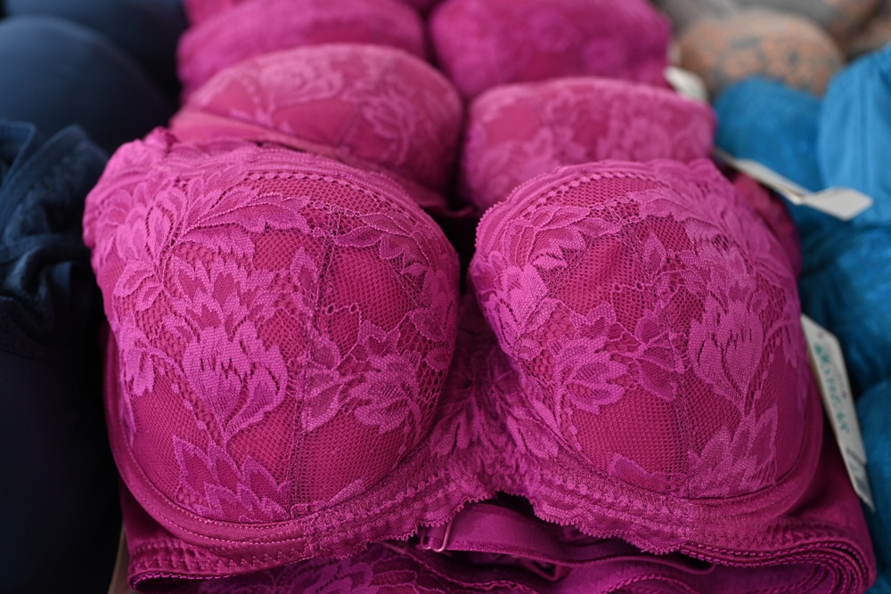 2025 SWEAR 思薇爾內衣廠拍｜台中南屯超殺優惠！無鋼圈無痕、軟鋼圈、運動內衣、調整型、機能內衣、撩波系列、涼感系列、超大尺碼內衣 全面下殺最低價！