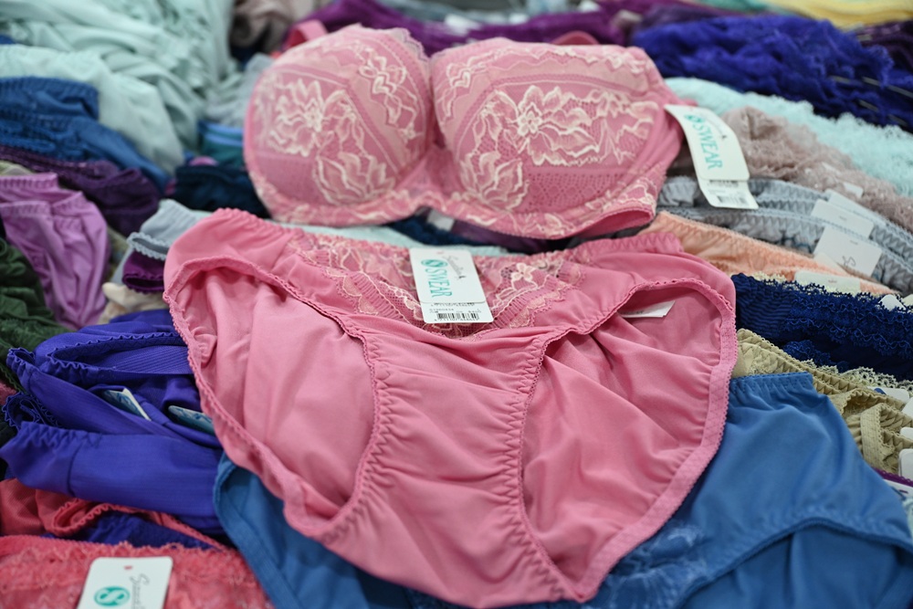 2025 SWEAR 思薇爾內衣廠拍｜台中南屯超殺優惠！無鋼圈無痕、軟鋼圈、運動內衣、調整型、機能內衣、撩波系列、涼感系列、超大尺碼內衣 全面下殺最低價！