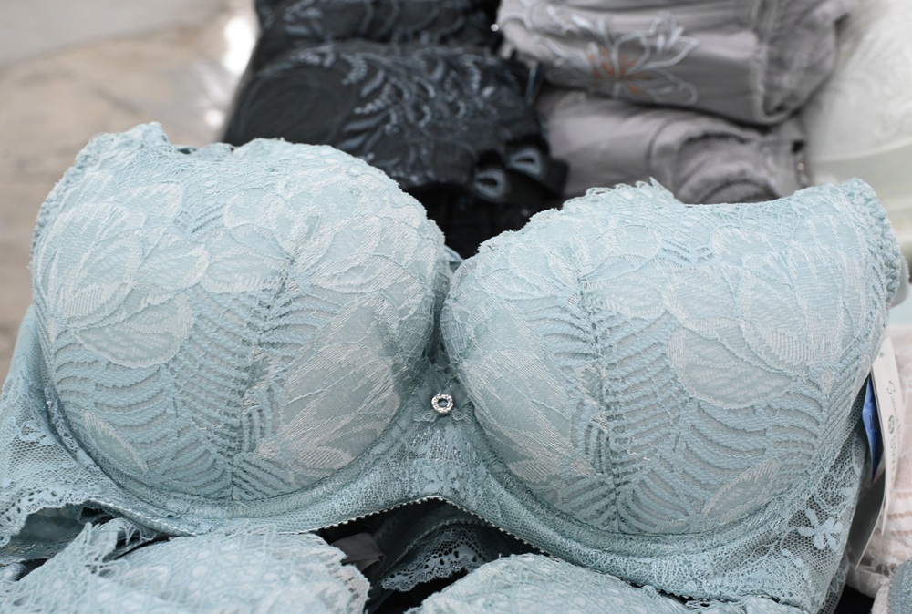 2025 SWEAR 思薇爾內衣廠拍｜台中南屯超殺優惠！無鋼圈無痕、軟鋼圈、運動內衣、調整型、機能內衣、撩波系列、涼感系列、超大尺碼內衣 全面下殺最低價！