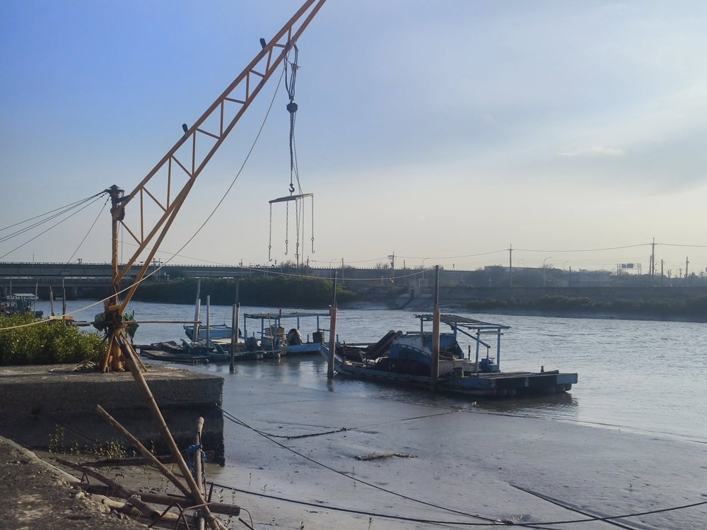 雲林口湖一日遊|炙燒烏魚子DIY、澎湃海鮮米粉、烏金鰻魚套餐、蚵貝藝術牆!漁村風情美食文化玩透透! 雲林口湖一日遊|炙燒烏魚子DIY、澎湃海鮮米粉、烏金鰻魚套餐、蚵貝藝術牆!漁村風情美食文化玩透透!