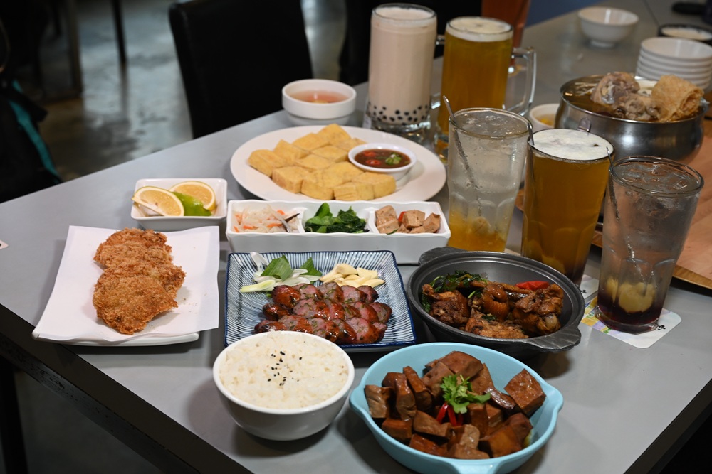 三天兩夜玩樂台東|鐵花商圈美食推薦、主題餐廳、在地特色小吃、原住民風味餐、燒烤吃到飽、台東住宿推薦! 三天兩夜玩樂台東|鐵花商圈美食推薦、主題餐廳、在地特色小吃、原住民風味餐、燒烤吃到飽、台東住宿推薦!