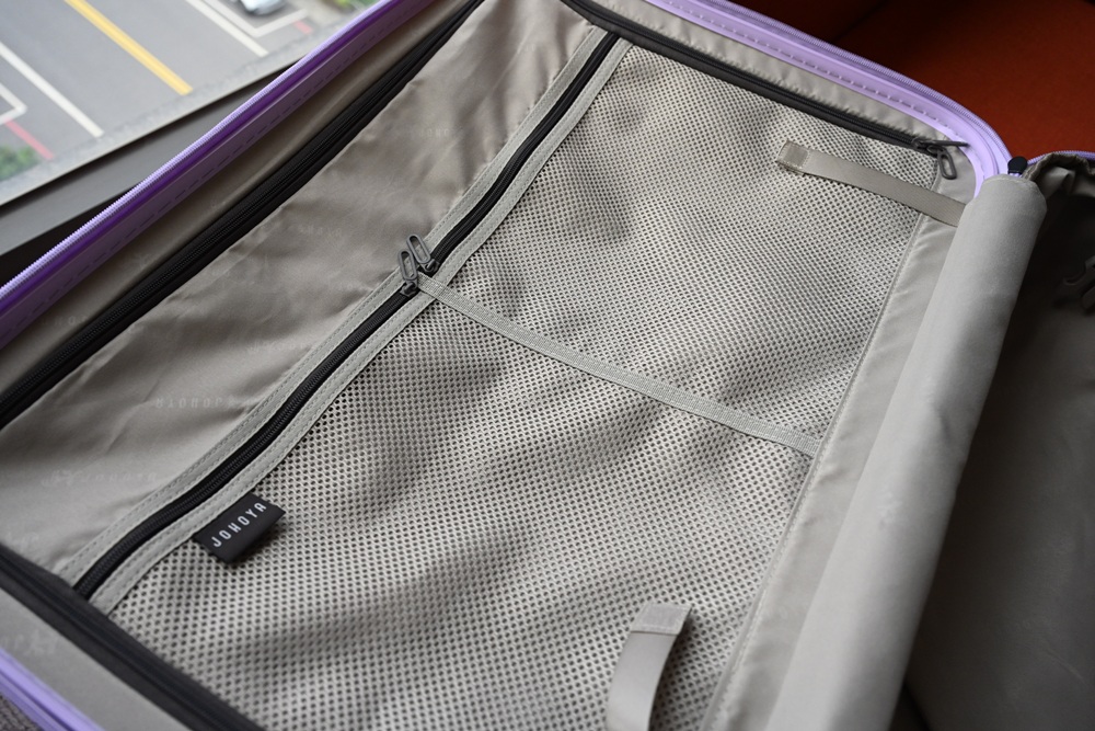 2025行李箱推薦。Johoya 禾雅行行李箱 悠雅時光雙開式行李箱 不用彎下腰 一鍵即可煞車解鎖！