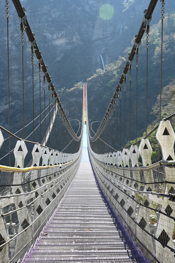 南投一日遊。雙龍七彩吊橋、雙龍瀑布、雙龍瀑布水圳步道! 南投一日遊。雙龍七彩吊橋、雙龍瀑布、雙龍瀑布水圳步道!
