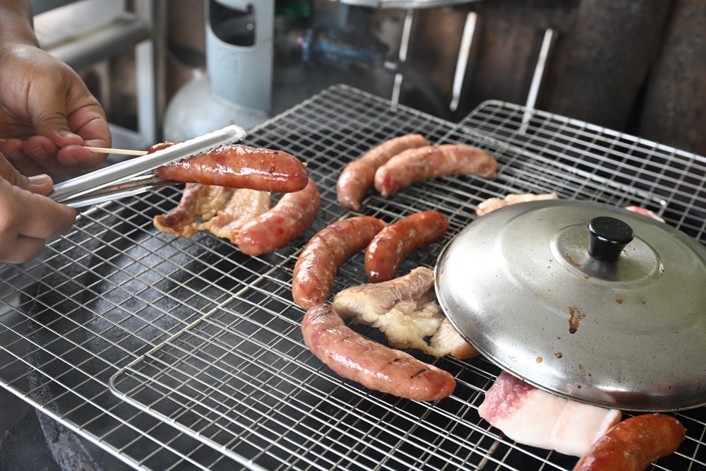 南投一日遊。雙龍七彩吊橋、雙龍瀑布、雙龍瀑布水圳步道! 南投一日遊。雙龍七彩吊橋、雙龍瀑布、雙龍瀑布水圳步道!