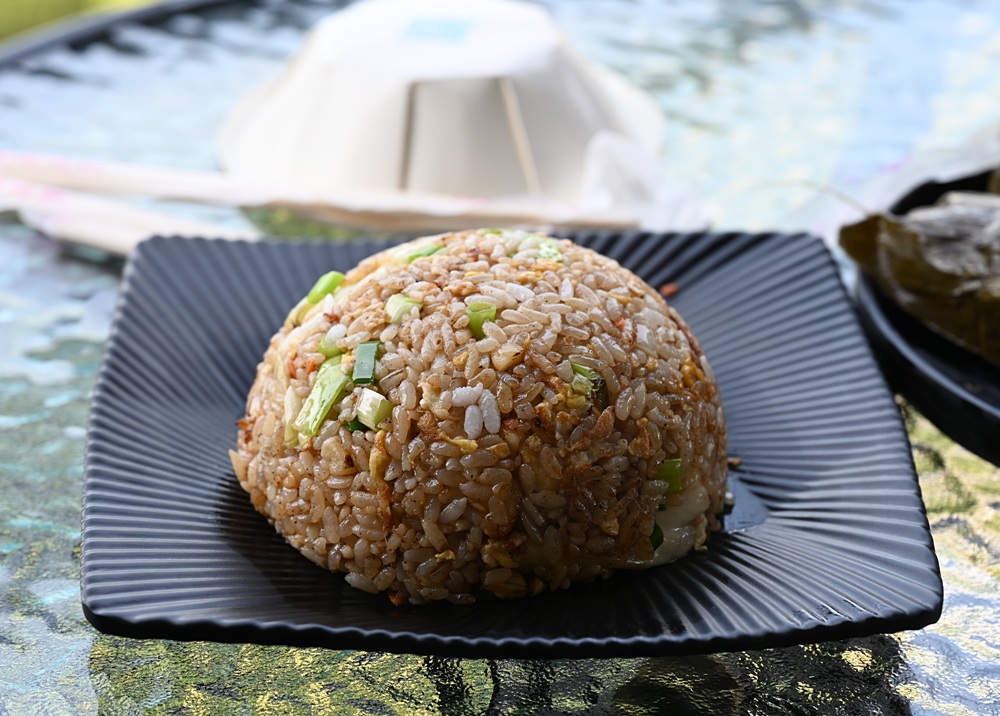 南投一日遊。雙龍七彩吊橋、雙龍瀑布、雙龍瀑布水圳步道! 南投一日遊。雙龍七彩吊橋、雙龍瀑布、雙龍瀑布水圳步道!