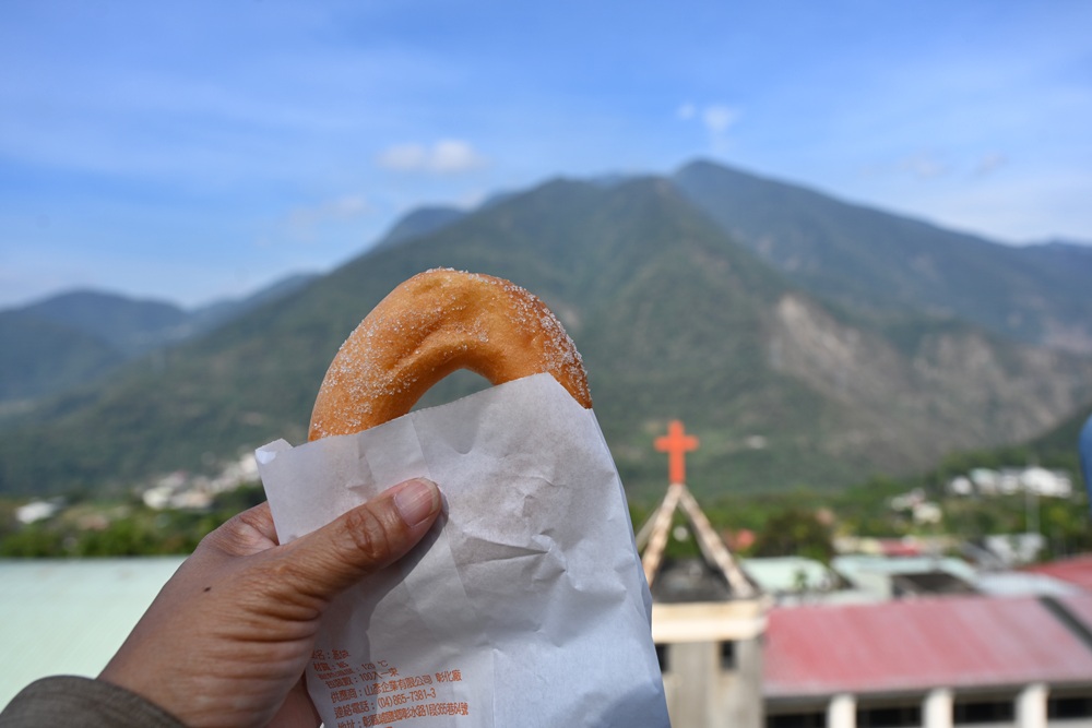 南投一日遊。雙龍七彩吊橋、雙龍瀑布、雙龍瀑布水圳步道! 南投一日遊。雙龍七彩吊橋、雙龍瀑布、雙龍瀑布水圳步道!
