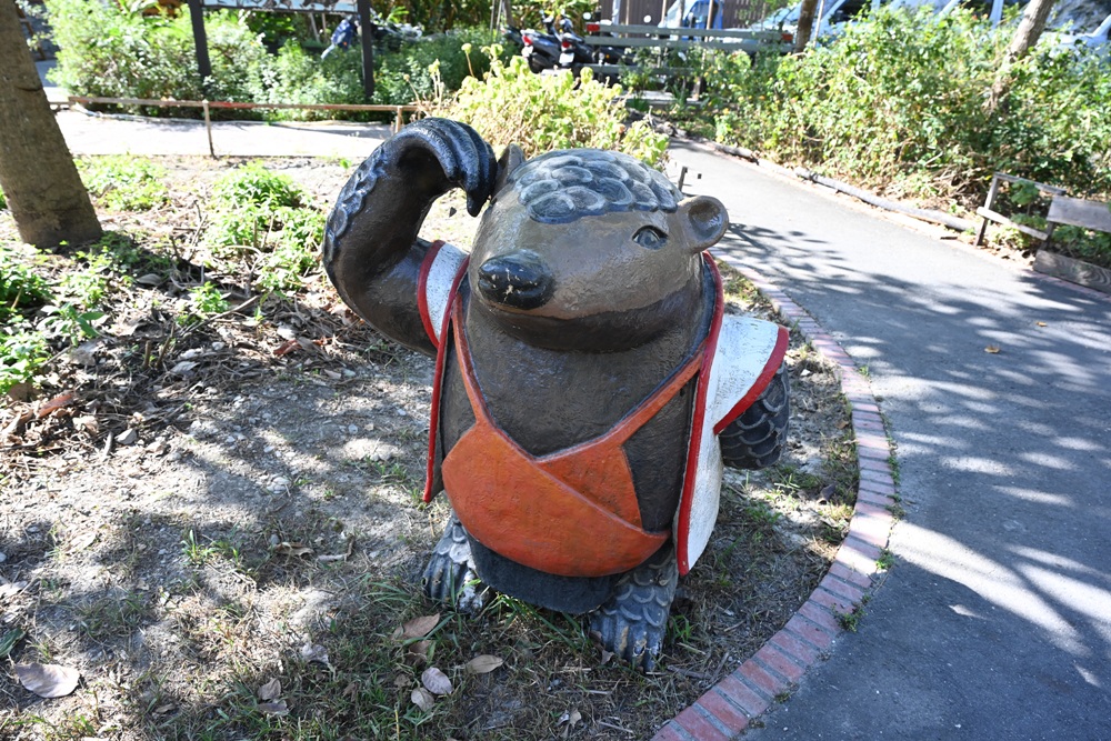 南投一日遊。丹大布農部落 丹大布農文化生態探索部落 雙龍瀑布七彩吊橋、攀樹初體驗、DIY馬告香氛香水! 南投一日遊。丹大布農部落 丹大布農文化生態探索部落 雙龍瀑布七彩吊橋、攀樹初體驗、DIY馬告香氛香水!