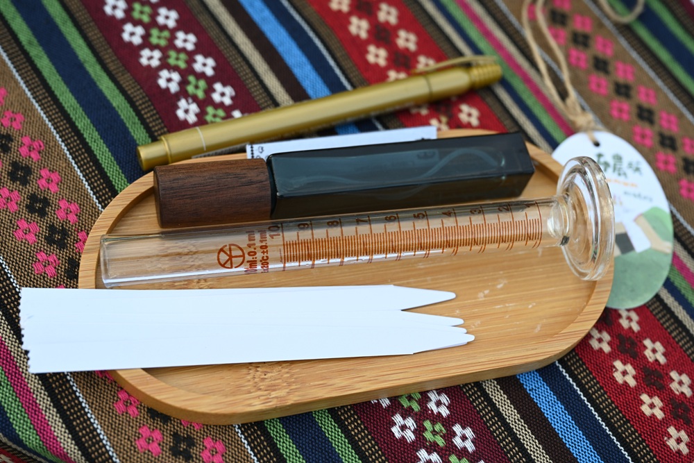 南投一日遊。丹大布農部落 丹大布農文化生態探索部落 雙龍瀑布七彩吊橋、攀樹初體驗、DIY馬告香氛香水! 南投一日遊。丹大布農部落 丹大布農文化生態探索部落 雙龍瀑布七彩吊橋、攀樹初體驗、DIY馬告香氛香水!