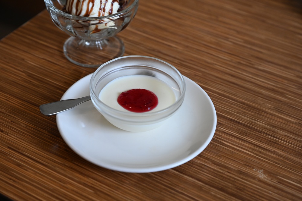 台東鐵花村美食推薦。鐵花小路 日式炸豬排、日式定食套餐厚切藍帶起司豬排! 台東鐵花村美食推薦。鐵花小路 日式炸豬排、日式定食套餐厚切藍帶起司豬排!