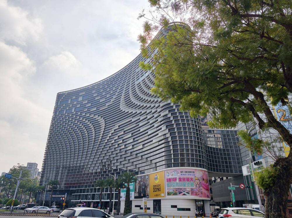 Google 評論平均4.8高分！明水然 高雄大立店 原味創意無菜單鐵板燒！高雄聚餐推薦、慶生首選！