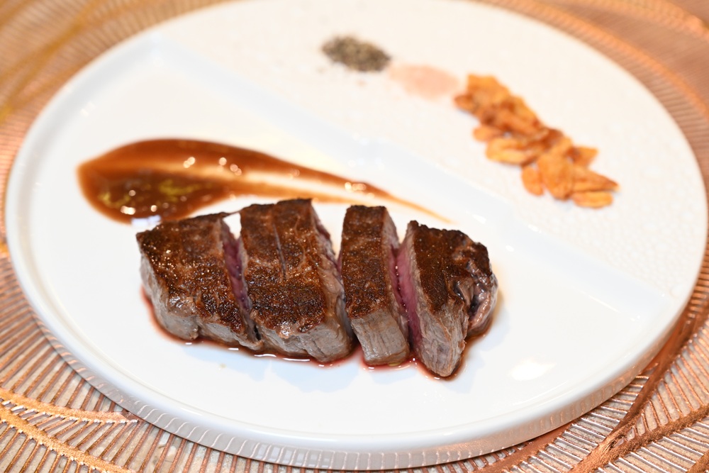 Google 評論平均4.8高分！明水然 高雄大立店 原味創意無菜單鐵板燒！高雄聚餐推薦、慶生首選！