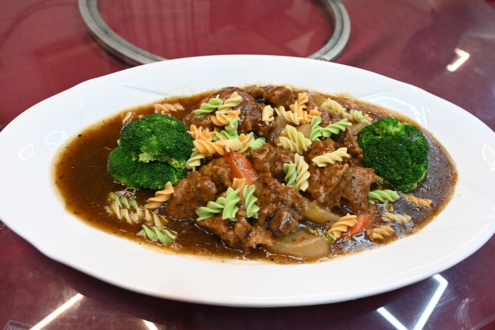 花蓮美食餐廳住宿推薦｜9家必吃餐廳、優質住宿推薦！