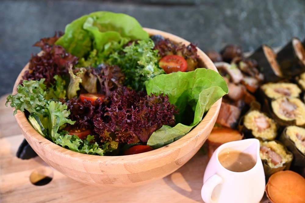 屏東美食推薦。大武山之門『璞玉翡珂』咖啡館 頭目盤、勇士盤、DIY吉拿富！