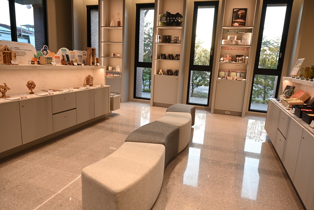 台南安平住宿推薦。綉溪安平飯店XIUXI Anping Hotel 一泊四食、沉浸式體驗！