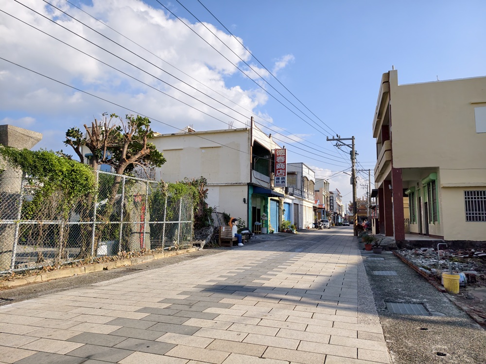 2025落山風藝術季 看海美術館、港灣展區、沙灘展區、村落展區！