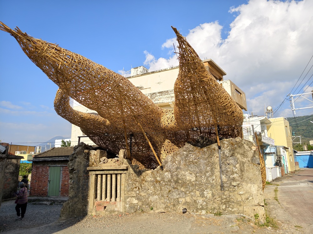 2025落山風藝術季 看海美術館、港灣展區、沙灘展區、村落展區！