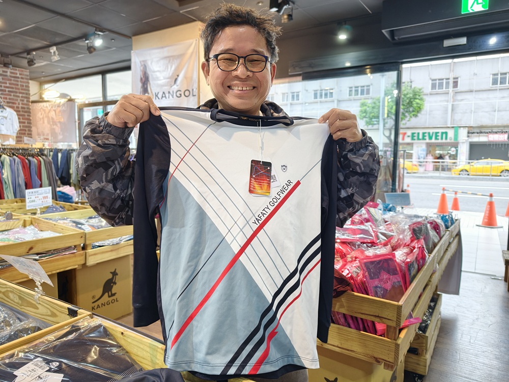 高雄特賣會。Kangol聯合品牌特賣會 大統五福店｜廠拍特賣、當季新品特賣、鋪棉外套、鋪棉背心、發熱衣、鋪棉長褲、NFL美式足球、YAFATY 同價位還可買五送一，買到都賺到！