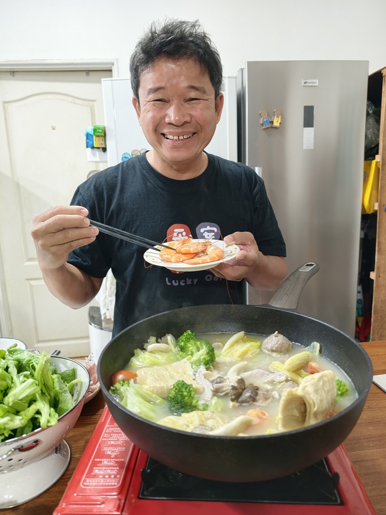 吳淡如賣到缺貨的【玄羽皇家滴雞精】來囉!還有皇家雞農白、皇家雞油蔥醬! 吳淡如賣到缺貨的【玄羽皇家滴雞精】來囉!還有皇家雞農白、皇家雞油蔥醬!