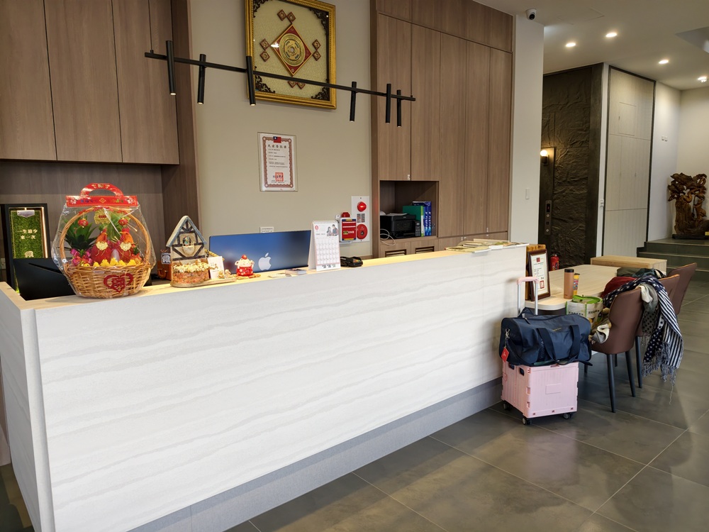 阿里山住宿推薦。璦勒芬莊園民宿| Ailefen Manor Guesthouse 一泊二食、無邊際泳池、阿里山日出！