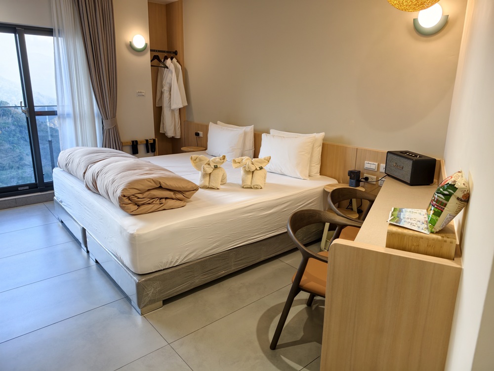 阿里山住宿推薦。璦勒芬莊園民宿| Ailefen Manor Guesthouse 一泊二食、無邊際泳池、阿里山日出！