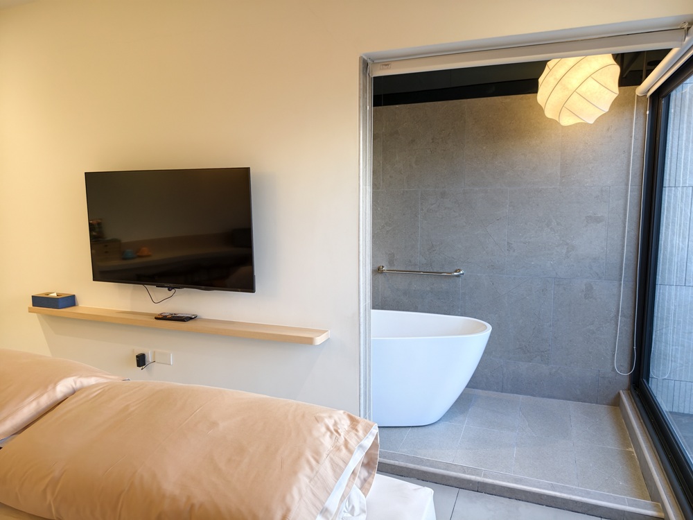 阿里山住宿推薦。璦勒芬莊園民宿| Ailefen Manor Guesthouse 一泊二食、無邊際泳池、阿里山日出！