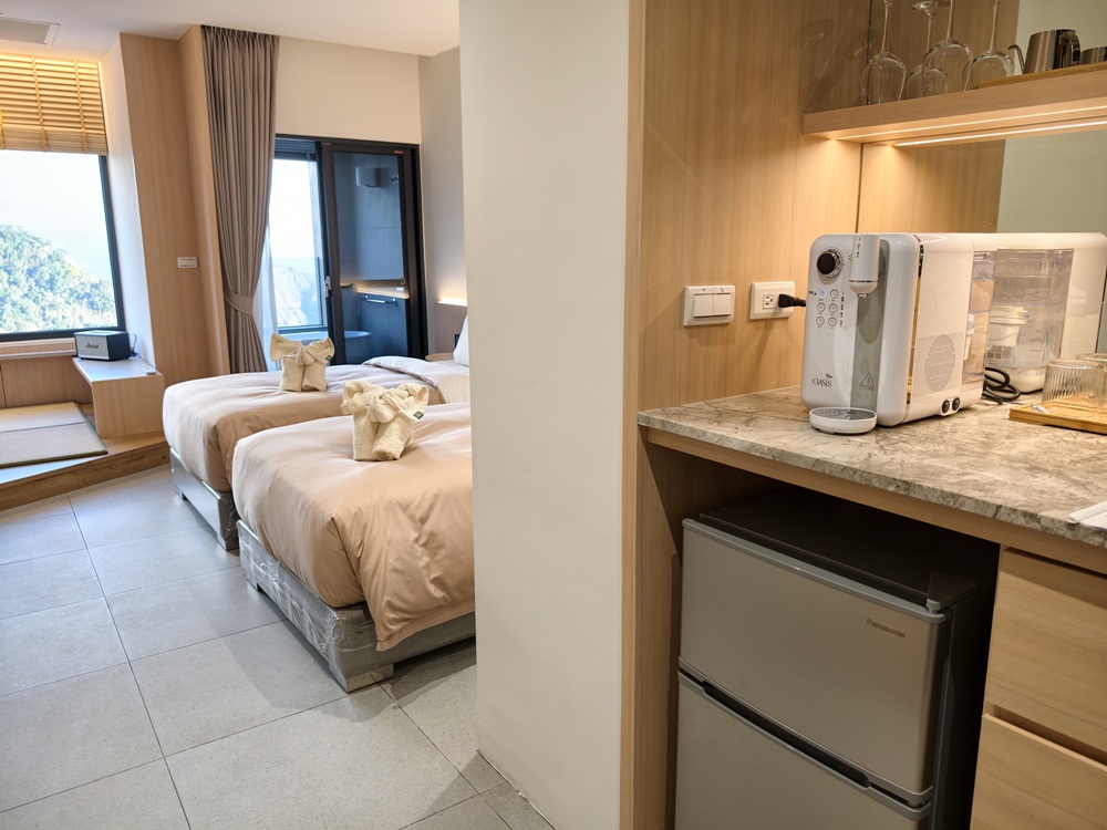 阿里山住宿推薦。璦勒芬莊園民宿| Ailefen Manor Guesthouse 一泊二食、無邊際泳池、阿里山日出！