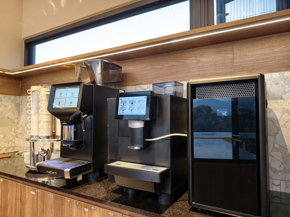 阿里山住宿推薦。璦勒芬莊園民宿| Ailefen Manor Guesthouse 一泊二食、無邊際泳池、阿里山日出！