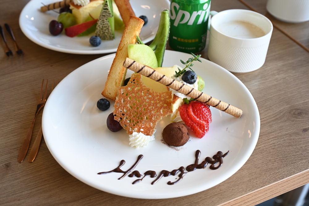 阿里山住宿推薦。璦勒芬莊園民宿| Ailefen Manor Guesthouse 一泊二食、無邊際泳池、阿里山日出！