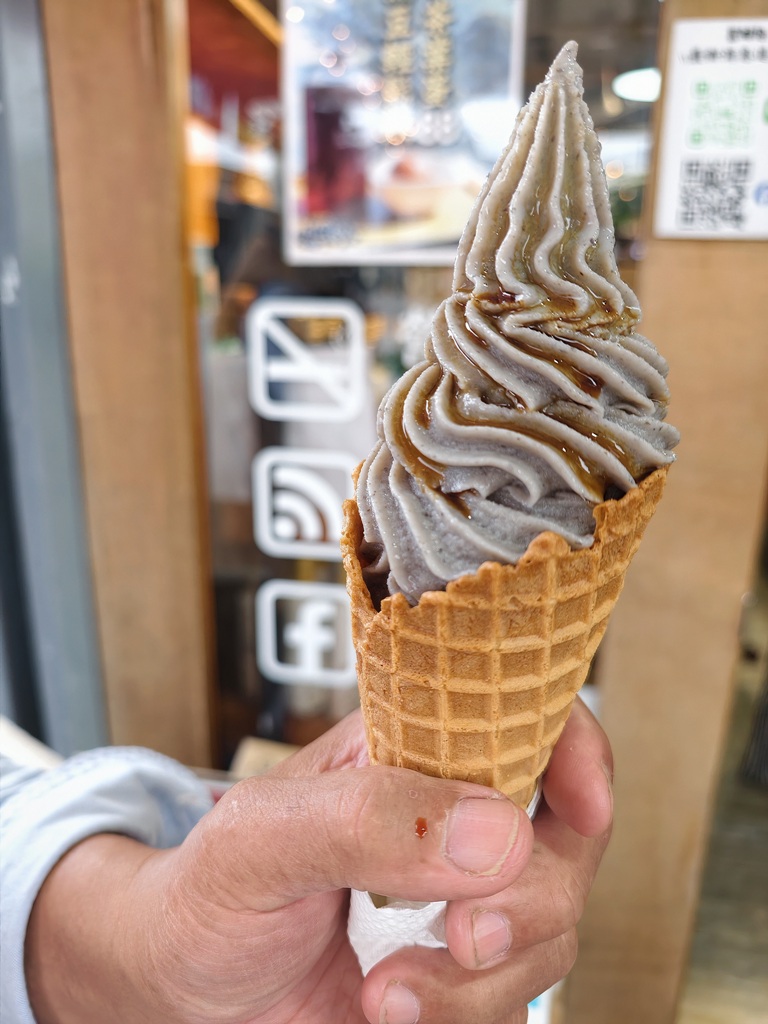 屏東竹田。iTQi 三星獎 豆油伯醬油、兩人四口義式冰淇淋,黑豆漿冰淇淋、雪熔鹽可頌! 屏東竹田。iTQi 三星獎 豆油伯醬油、兩人四口義式冰淇淋,黑豆漿冰淇淋、雪熔鹽可頌!