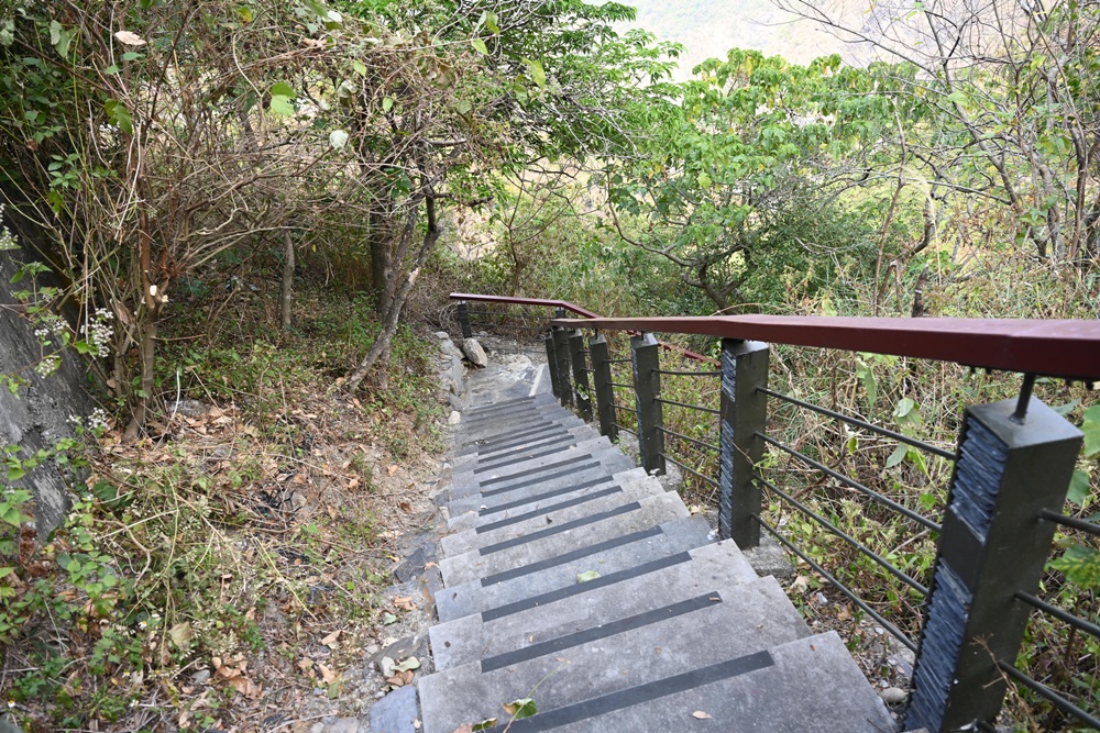 屏東霧台祕境。漫遊霧台 神山瀑布 一日巡護監測體驗、山棕葉釣蝦 部落古早智慧！