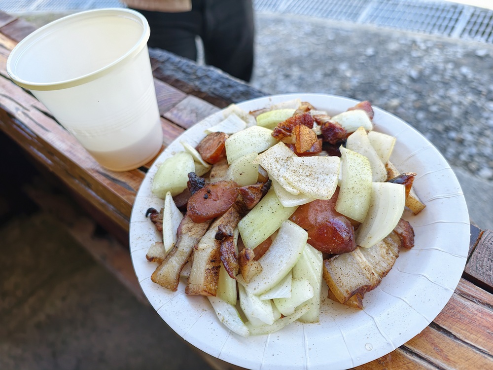 屏東霧臺二日遊｜2026赤馬迎春漫遊霧臺 魯凱族部落走讀、花巷道賞櫻、神山瀑布、禮納里住宿深度體驗！