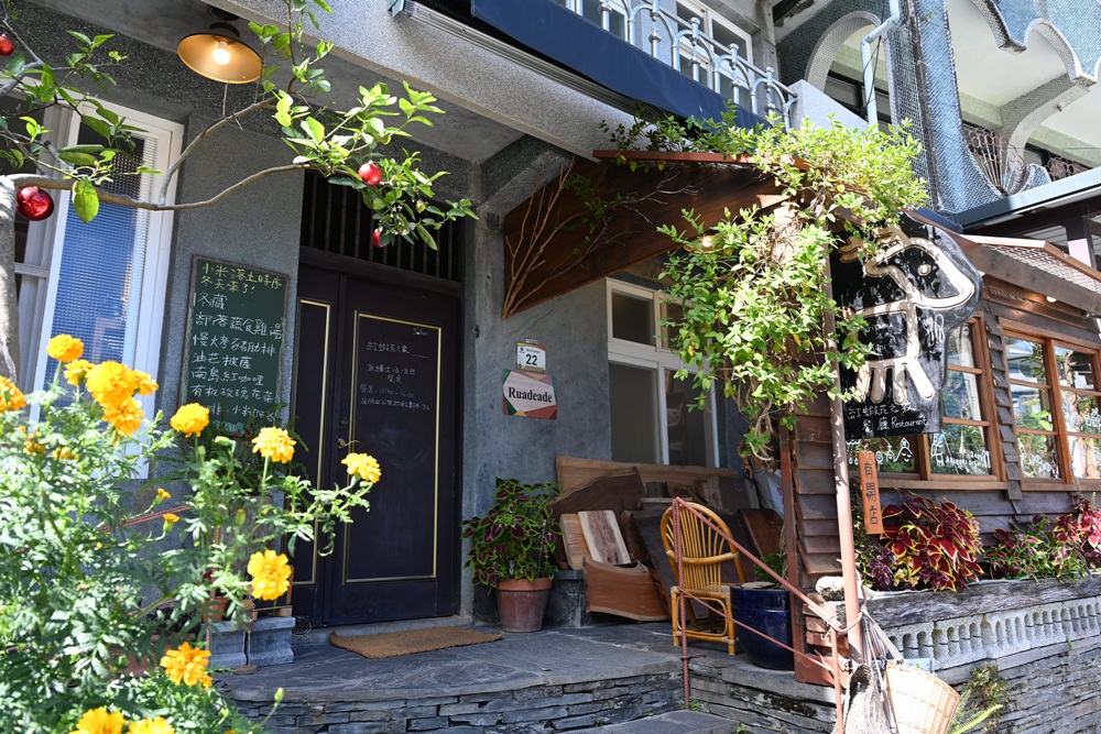 屏東霧臺二日遊｜2026赤馬迎春漫遊霧臺 魯凱族部落走讀、花巷道賞櫻、神山瀑布、禮納里住宿深度體驗！