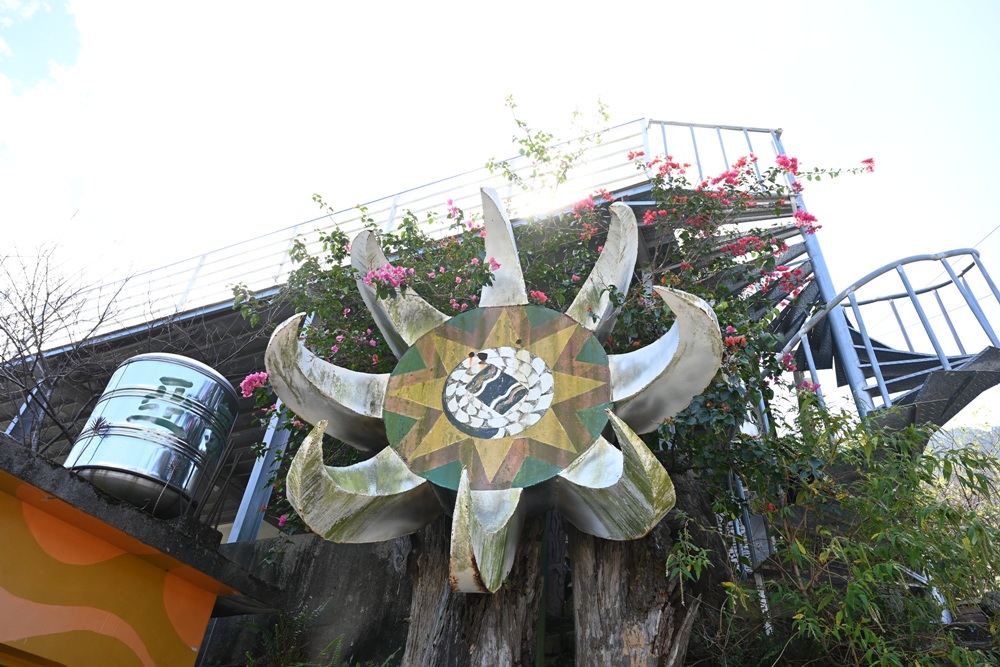 屏東霧臺二日遊｜2026赤馬迎春漫遊霧臺 魯凱族部落走讀、花巷道賞櫻、神山瀑布、禮納里住宿深度體驗！