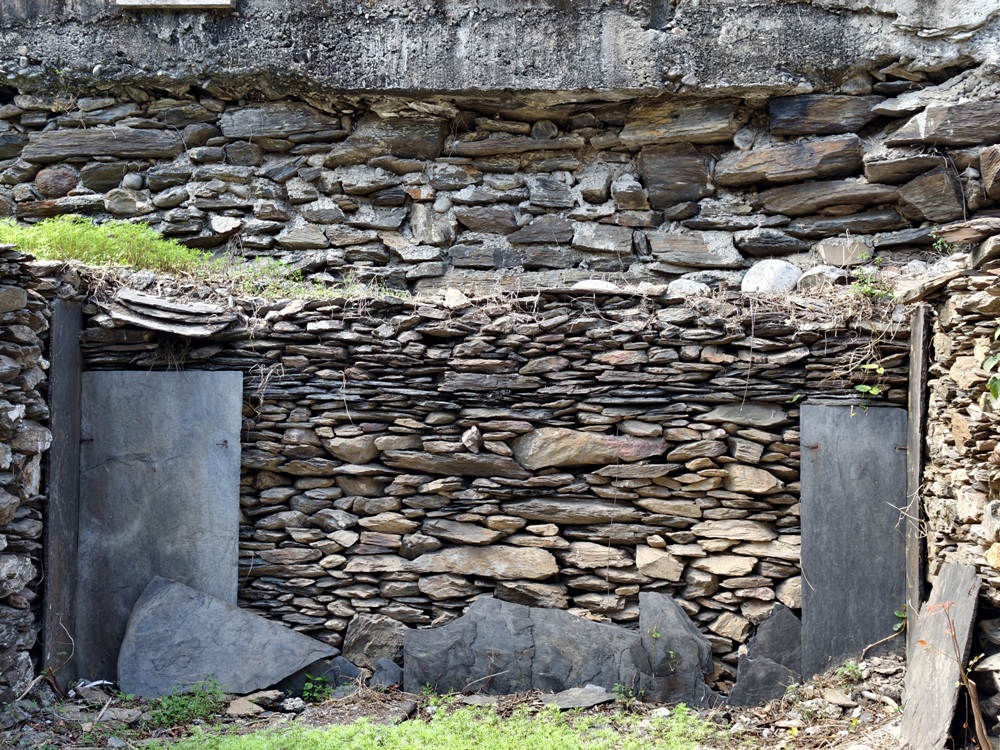 屏東霧臺二日遊｜2026赤馬迎春漫遊霧臺 魯凱族部落走讀、花巷道賞櫻、神山瀑布、禮納里住宿深度體驗！