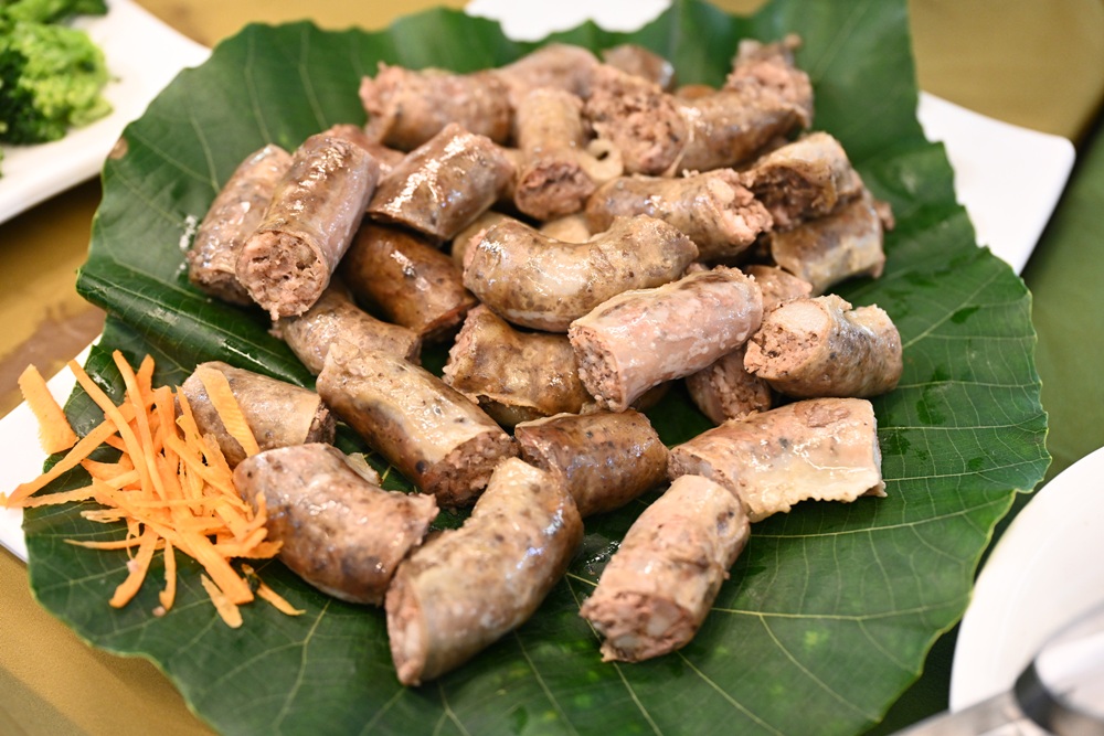 屏東霧臺二日遊｜2026赤馬迎春漫遊霧臺 魯凱族部落走讀、花巷道賞櫻、神山瀑布、禮納里住宿深度體驗！