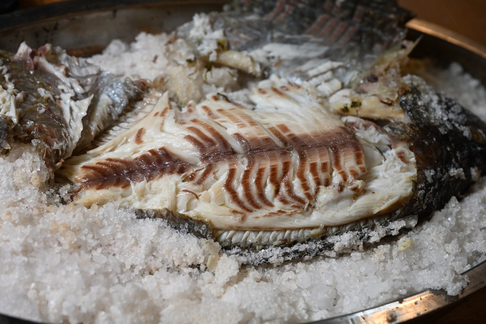 屏東霧臺二日遊｜2026赤馬迎春漫遊霧臺 魯凱族部落走讀、花巷道賞櫻、神山瀑布、禮納里住宿深度體驗！