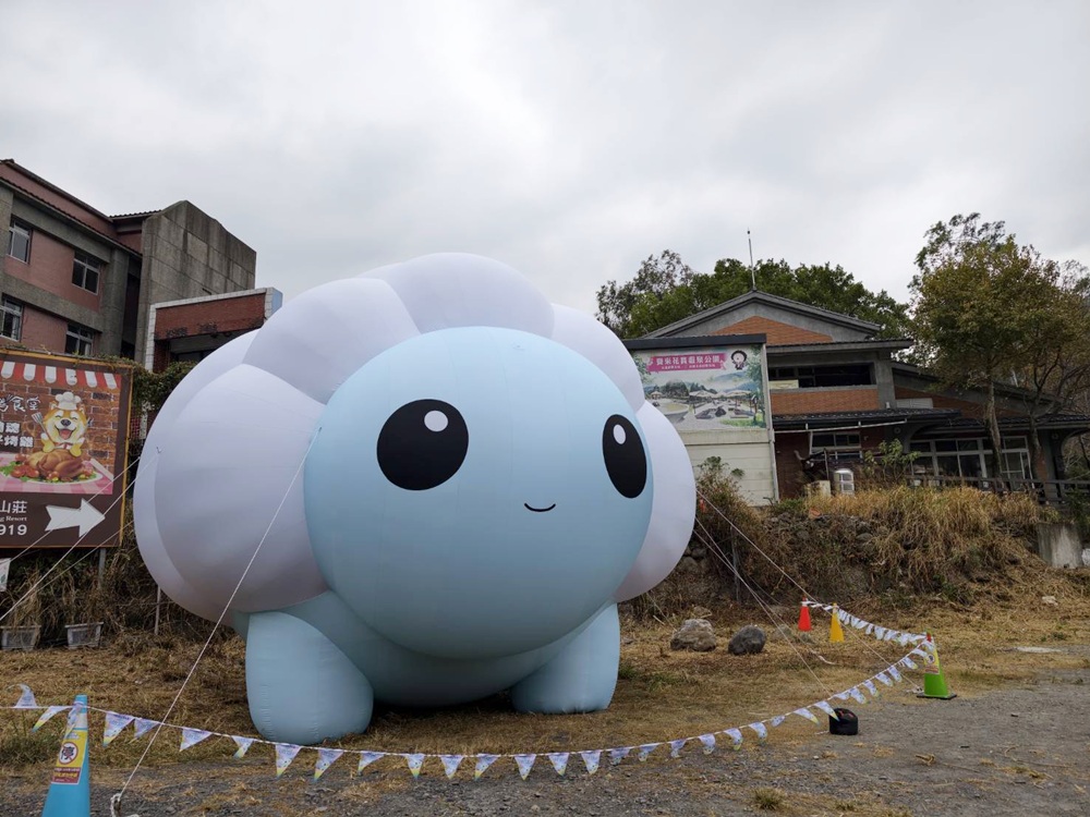 東高雄一日遊。2026「高雄山城奇幻生物祭」熱鬧登場！寶來、甲仙、杉林、美濃、旗山、內門 六大山城守護獸現身，抓寶打卡拿樂福龍公仔！
