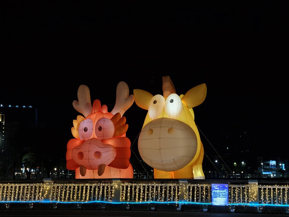 2026岡山燈藝節｜「竹馬光年·逐夢岡山」阿公店橋、筧橋、岡山河堤公園 賞燈拍照交通攻略！