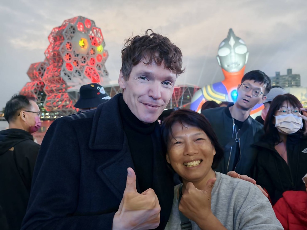 2026冬日遊樂園|15公尺高超人力霸王 初代、迪卡、昭和六兄弟 降臨高雄港灣!還有Q版初代等你來拍照! 2026冬日遊樂園|15公尺高超人力霸王 初代、迪卡、昭和六兄弟 降臨高雄港灣!還有Q版初代等你來拍照!