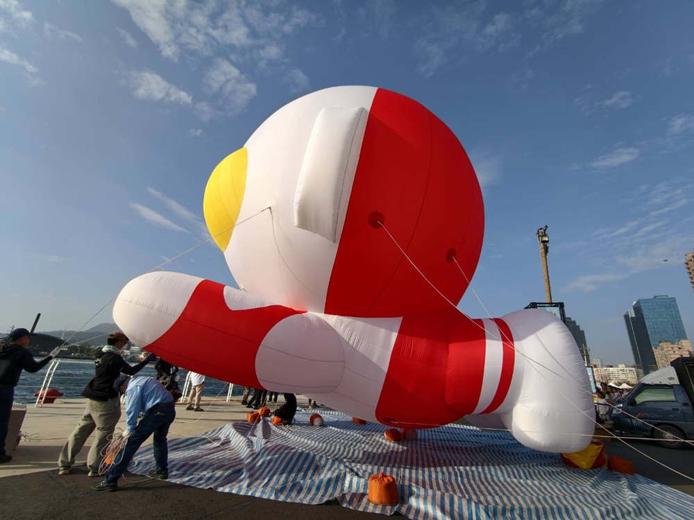 2026冬日遊樂園|15公尺高超人力霸王 初代、迪卡、昭和六兄弟 降臨高雄港灣!還有Q版初代等你來拍照! 2026冬日遊樂園|15公尺高超人力霸王 初代、迪卡、昭和六兄弟 降臨高雄港灣!還有Q版初代等你來拍照!