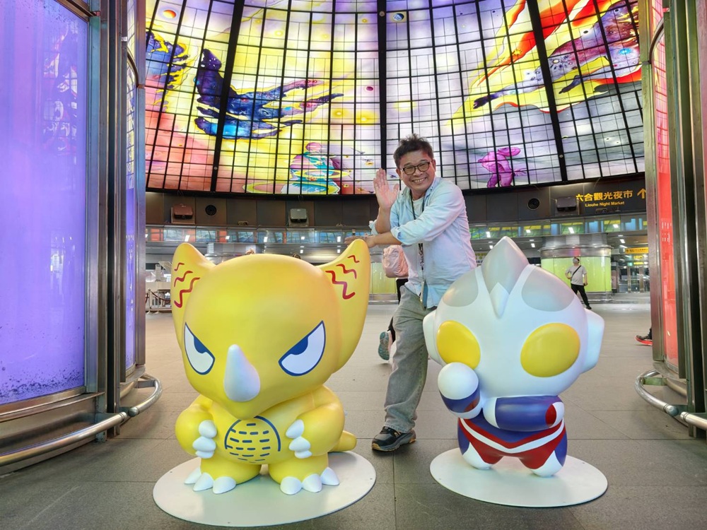 2026冬日遊樂園|15公尺高超人力霸王 初代、迪卡、昭和六兄弟 降臨高雄港灣!還有Q版初代等你來拍照! 2026冬日遊樂園|15公尺高超人力霸王 初代、迪卡、昭和六兄弟 降臨高雄港灣!還有Q版初代等你來拍照!